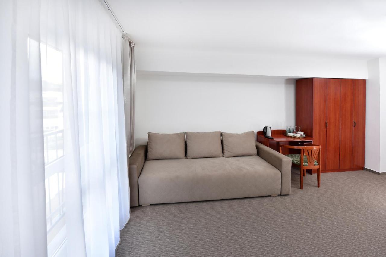Aplend Hotel Lujza Major Татранська Ломниця Екстер'єр фото