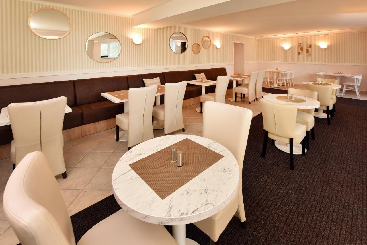 Aplend Hotel Lujza Major Татранська Ломниця Екстер'єр фото