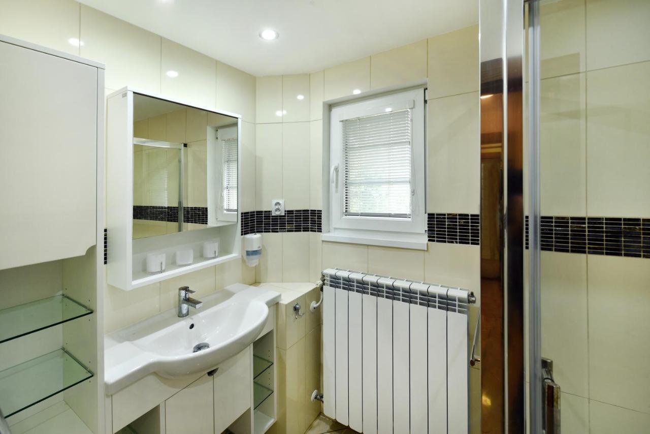 Aplend Hotel Lujza Major Татранська Ломниця Екстер'єр фото