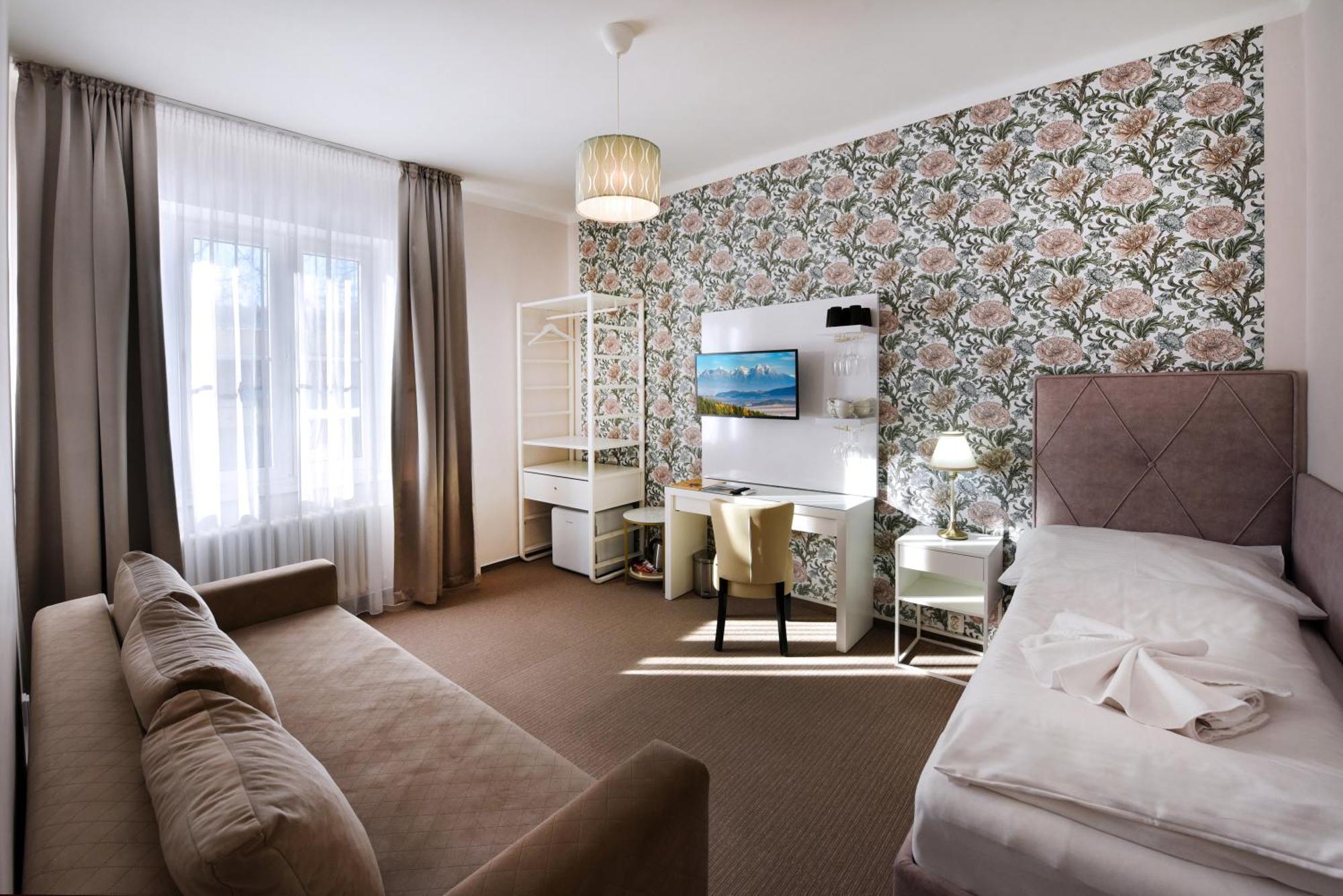 Aplend Hotel Lujza Major Татранська Ломниця Екстер'єр фото