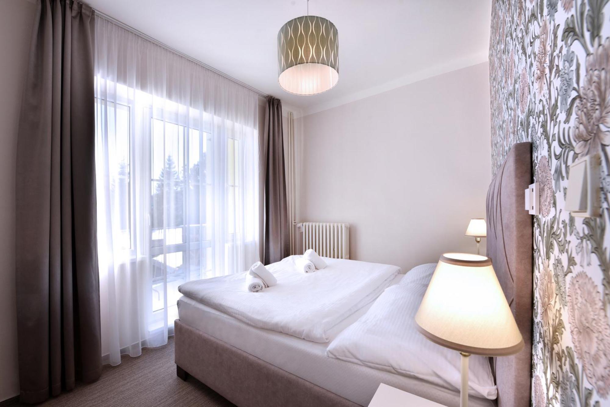 Aplend Hotel Lujza Major Татранська Ломниця Екстер'єр фото