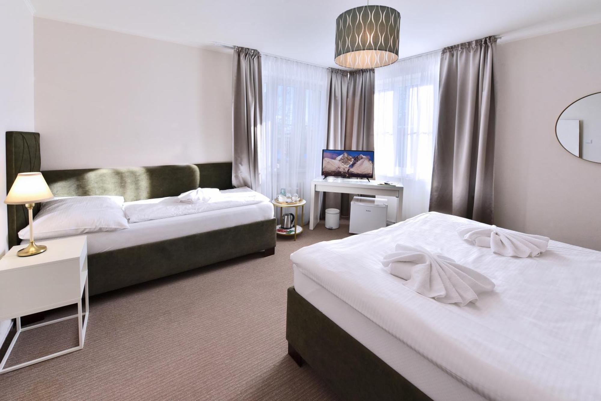 Aplend Hotel Lujza Major Татранська Ломниця Екстер'єр фото