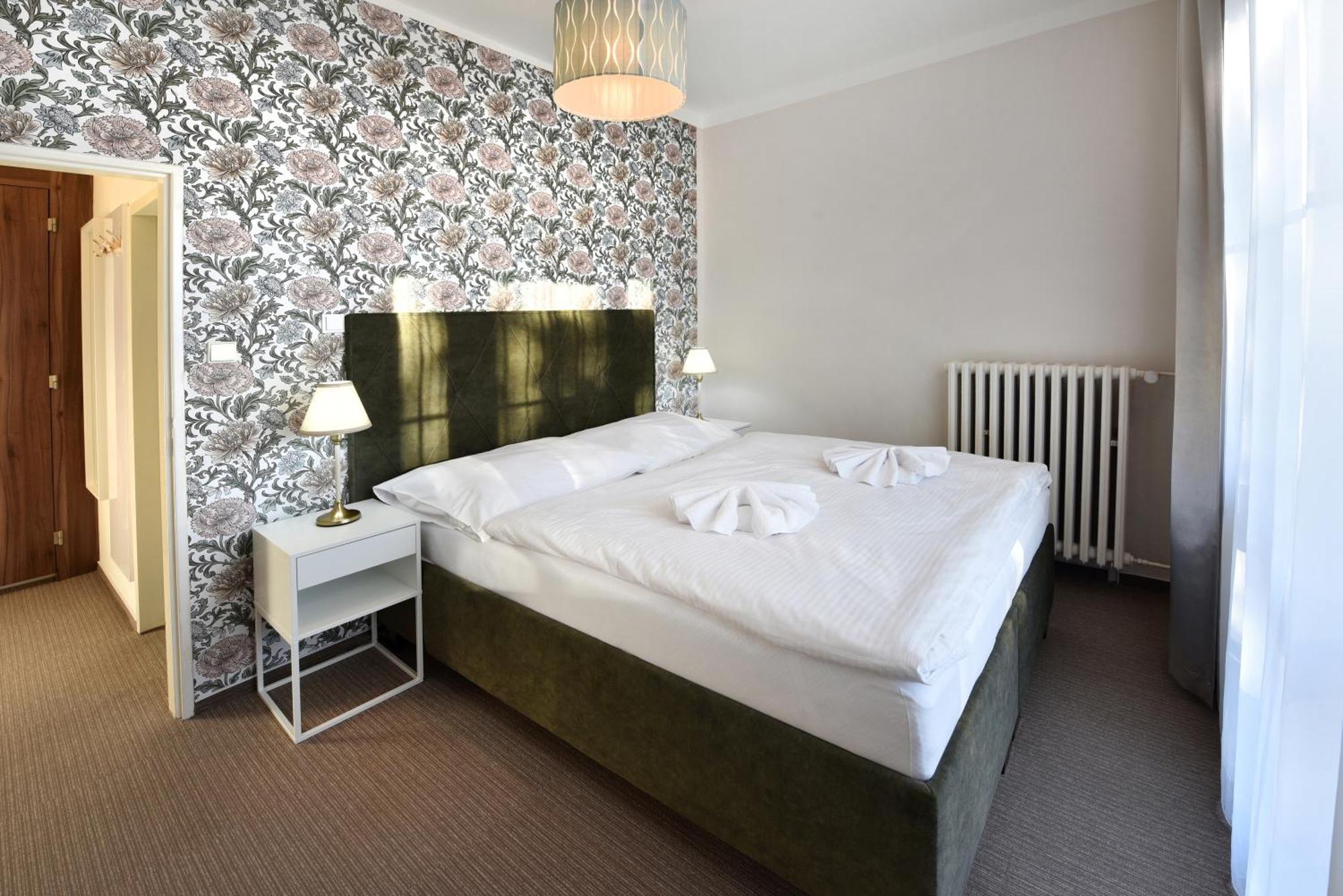 Aplend Hotel Lujza Major Татранська Ломниця Екстер'єр фото