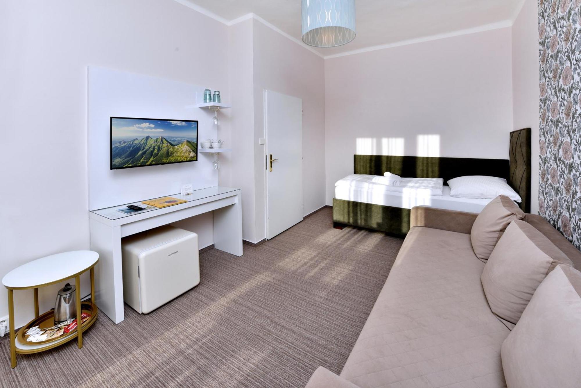 Aplend Hotel Lujza Major Татранська Ломниця Екстер'єр фото
