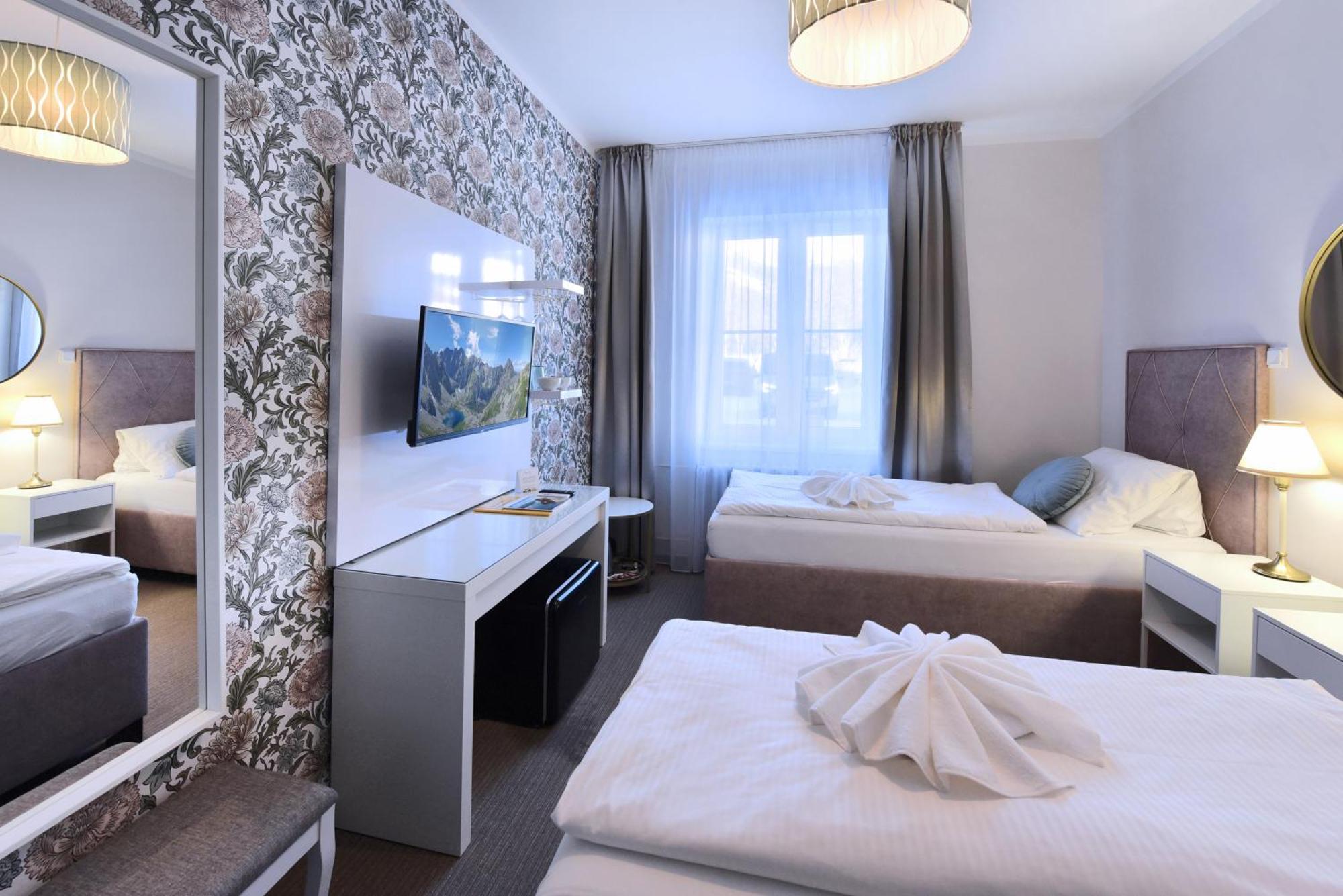 Aplend Hotel Lujza Major Татранська Ломниця Екстер'єр фото
